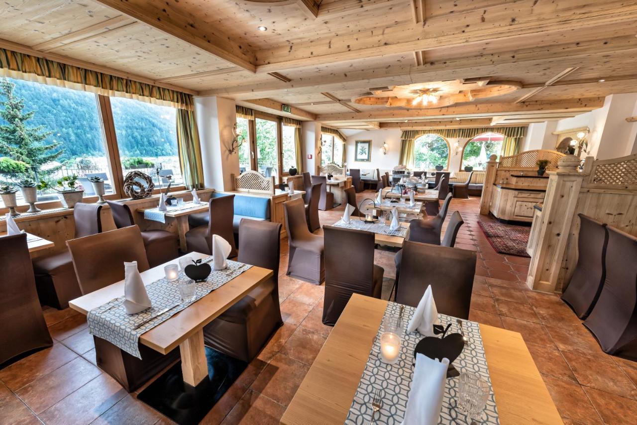 פולפמס Das Posthaus Stubai&Smart Hotel מראה חיצוני תמונה