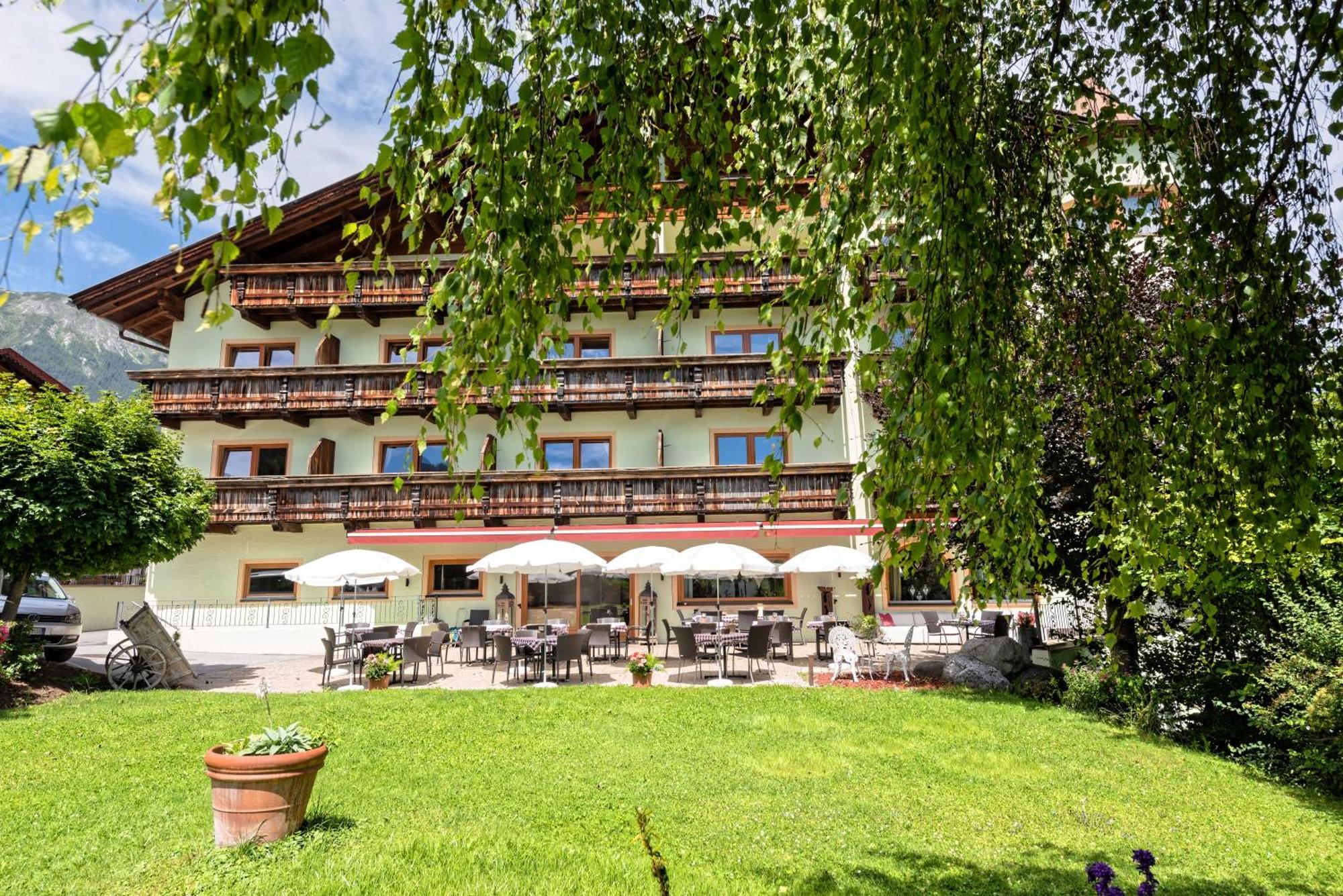 פולפמס Das Posthaus Stubai&Smart Hotel מראה חיצוני תמונה